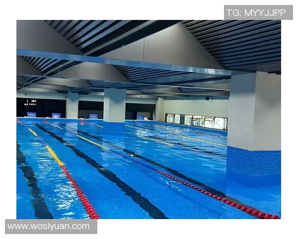 蛙泳带来的全身锻炼与健康益处：塑形、减压、提高心肺功能的完美选择